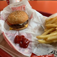 Photo taken at Burger King by Celes 🌙 on 3/8/2020