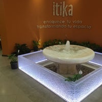 รูปภาพถ่ายที่ itika โดย Eduardo R. เมื่อ 4/20/2016