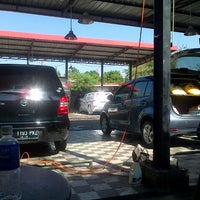 Photo taken at 234 CarWash by Novedial H. on 6/9/2013