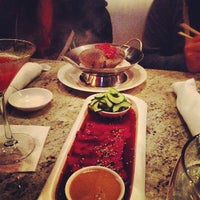 Das Foto wurde bei Roppongi Restaurant &amp; Sushi Bar von Kenneth C. am 11/19/2012 aufgenommen
