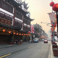 Photo taken at Yuyuan Classical Street by ジョージ 丸. on 1/13/2020