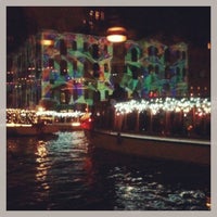 Photo taken at Amsterdam Christmas Canal Parade by Arnold on 12/15/2012