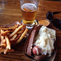 Foto diambil di Prairie Dogs Hot Dogs &amp;amp; Handcrafted Sausages oleh Dane H. pada 5/16/2015