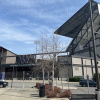 Photo taken at Alaska Airlines Field at Husky Stadium by Gabe R. on 3/17/2023