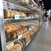6/17/2020 tarihinde Eden E.ziyaretçi tarafından Oakmont Bakery'de çekilen fotoğraf