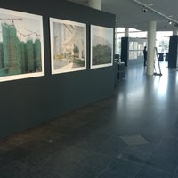 4/2/2017에 ronald w.님이 Centre Céramique에서 찍은 사진