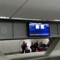 Photo taken at Baggage Claim 7-8-10-11 by Ricky W. on 12/26/2017
