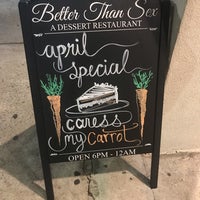 รูปภาพถ่ายที่ Better Than Sex—A Dessert Restaurant โดย Brittani H. เมื่อ 4/29/2019