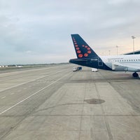 Photo taken at Gate A42 by Jean-Christophe S. on 10/9/2019