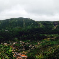 5/17/2015 tarihinde Sasha R.ziyaretçi tarafından Miradouro do Portal'de çekilen fotoğraf