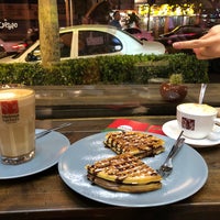 11/29/2017 tarihinde Sadaf F.ziyaretçi tarafından Mélange Café | کافه ملانژ'de çekilen fotoğraf