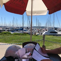 Photo taken at Maggie Bluffs Marina Grill by Tom L. on 7/26/2019