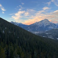 Foto tirada no(a) Banff Gondola por Suresh G. em 11/18/2023