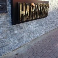 3/30/2016 tarihinde Halime B.ziyaretçi tarafından Harrison Cafe Food Hookah &amp;amp; More'de çekilen fotoğraf