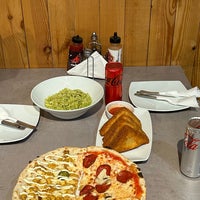 4/11/2024 tarihinde Maybe Mubarakziyaretçi tarafından Pizza il Mio'de çekilen fotoğraf