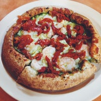 6/7/2014にChristie M.がWoodstock&#39;s Pizzaで撮った写真