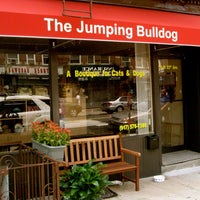 Foto diambil di The Jumping Bulldog oleh The Jumping Bulldog pada 6/2/2014