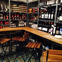 Photo taken at ignacio vinos e ibéricos by Tom M. on 11/8/2014