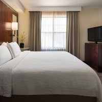 Foto tirada no(a) Residence Inn by Marriott Camarillo por Yext Y. em 1/10/2020