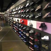 Adepto grandioso disparar Nike Store - Russafa - Valencia, Landes Valencia