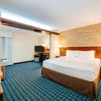 รูปภาพถ่ายที่ Fairfield Inn &amp;amp; Suites by Marriott Greenville Simpsonville โดย Yext Y. เมื่อ 5/2/2020