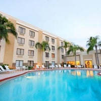 3/25/2020에 Yext Y.님이 Holiday Inn Fort Myers Downtown Historic에서 찍은 사진