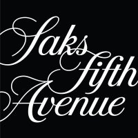 Foto tirada no(a) Saks Fifth Avenue por Yext Y. em 11/1/2016