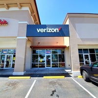 Photo taken at Verizon Authorized Retailer - TCC by Yext Y. on 8/30/2020