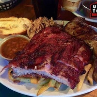 Photo taken at Original Uncle Tom&amp;#39;s Barbecue by Yext Y. on 5/26/2017