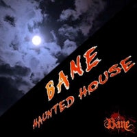 Foto tomada en Bane Haunted House  por Yext Y. el 9/26/2019