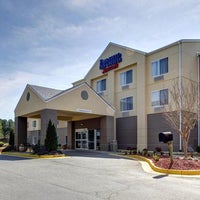 Foto tirada no(a) Fairfield Inn &amp;amp; Suites by Marriott Atlanta Suwanee por Yext Y. em 5/2/2020