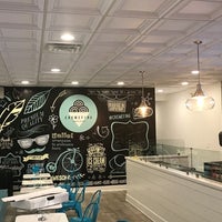 6/14/2017 tarihinde Yext Y.ziyaretçi tarafından Cremefina Ice Cream Parlour'de çekilen fotoğraf