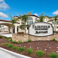 Снимок сделан в Fairfield Inn &amp;amp; Suites Santa Cruz - Capitola пользователем Yext Y. 5/21/2020