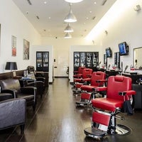 Das Foto wurde bei Prestigious Image Barbershop and Spa von Yext Y. am 11/7/2018 aufgenommen