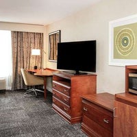 Foto diambil di Hampton Inn by Hilton oleh Yext Y. pada 4/13/2020