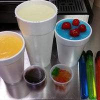 Photo taken at New Orleans D &amp;amp; W Daiquiris To Go by Yext Y. on 8/8/2017