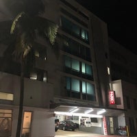 Photo prise au JATC Park One - Miami Beach Parking par Yext Y. le4/20/2018