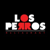 รูปภาพถ่ายที่ Los Perros โดย Yext Y. เมื่อ 6/7/2017