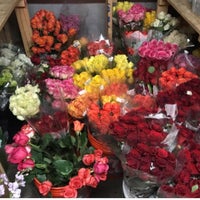 9/15/2017 tarihinde Yext Y.ziyaretçi tarafından Spedale&amp;#39;s Florist and Wholesale'de çekilen fotoğraf