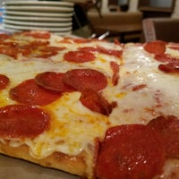 Photo taken at Libretto&amp;#39;s Pizzeria by Yext Y. on 5/31/2017