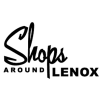 รูปภาพถ่ายที่ Shops Around Lenox โดย Yext Y. เมื่อ 6/15/2019