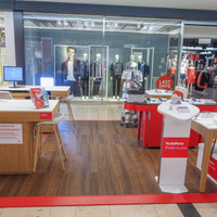 7/23/2018에 Yext Y.님이 Vodafone Shop에서 찍은 사진