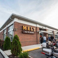 Снимок сделан в Melt Bar and Grilled пользователем Yext Y. 4/10/2018