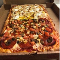 2/23/2018にYext Y.がBroadway Pizza &amp;amp; Subsで撮った写真