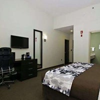 Foto scattata a Sleep Inn &amp;amp; Suites Downtown Inner Harbor da Yext Y. il 9/21/2020