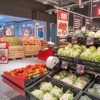 kapitalisme slijm Ontrouw Dirk van den Broek - Supermarket
