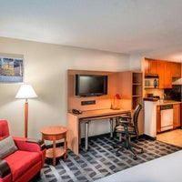 Foto tirada no(a) TownePlace Suites by Marriott Baltimore BWI Airport por Yext Y. em 5/11/2020