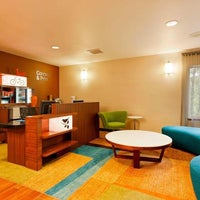 Photo prise au Fairfield Inn &amp;amp; Suites Portland South/Lake Oswego par Yext Y. le5/2/2020