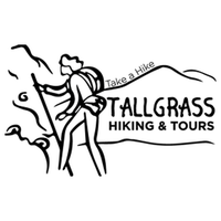 Foto tomada en Tallgrass Hiking &amp;amp; Tours  por Yext Y. el 9/6/2017