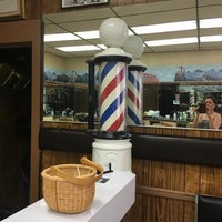 Снимок сделан в Ralph&amp;#39;s Fifth Avenue Haircutting LLC пользователем Yext Y. 1/30/2018